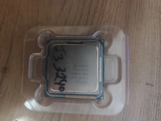 Processador Intel Core i3 i3-3240 3.4GHz 2 núcleos c/ Gráficos HD 4000