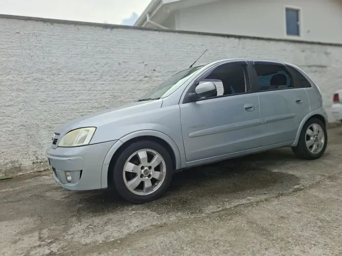 Chevrolet Corsa Hat. Premium 1.4 8V Econoflex 5P 2010