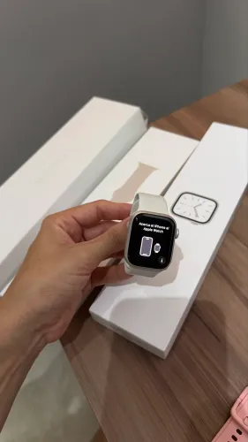 Apple Watch séries 7 41 mm starlight 