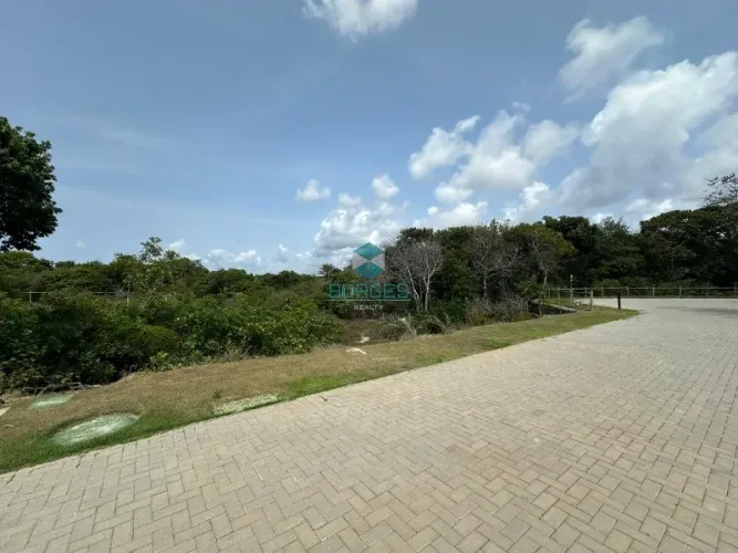 TERRENO EM CONDOMÍNIO RESIDENCIAL em MATA DE SÃO JOÃO - BA, PRAIA DO FORTE