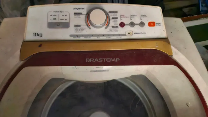 Parte de baixo maquina de Lavar Brastemp 11kg