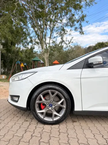 Ford Focus 2.0 16v/se/se Plus Flex 5P Aut. 2017