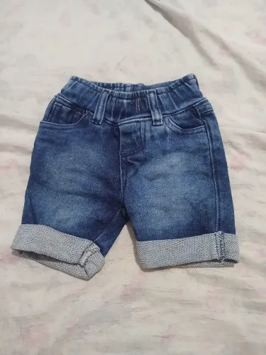 Vendo Bermuda Jeans e macacão