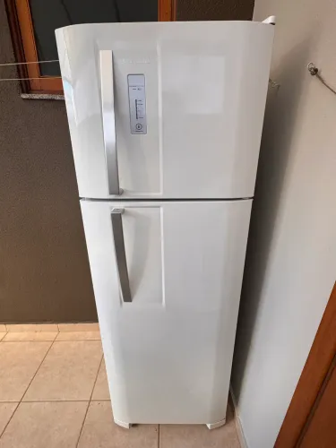 Geladeira Electrolux 310L Frost Free (DF36A) - Perfeito Estado - NAO ENTREGO