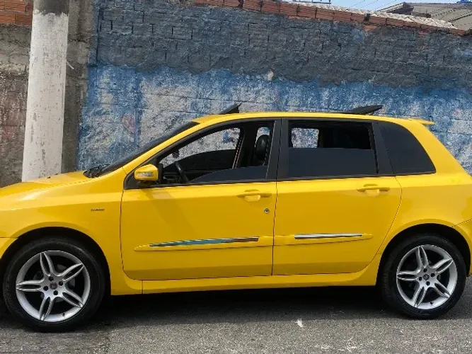 Fiat Stilo Dualogic 1.8 Sporting Flex 8V 5P 2010
