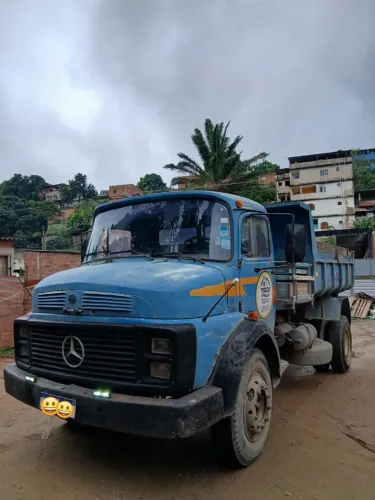 Vendo Mb 1113 Basculante/Caçamba