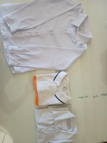 Camisas em excelente estado de uso