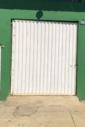 Portão de garagem de aço