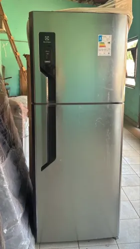 Geladeira Electrolux Frost Free com AutoSense