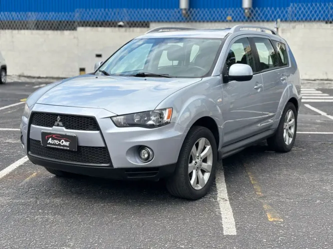Mitsubishi Outlander 3.0/ GT 3.0 V6 Aut. 2011
