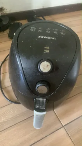 AIR FRYER COM DEFEITO NO BOTÃO