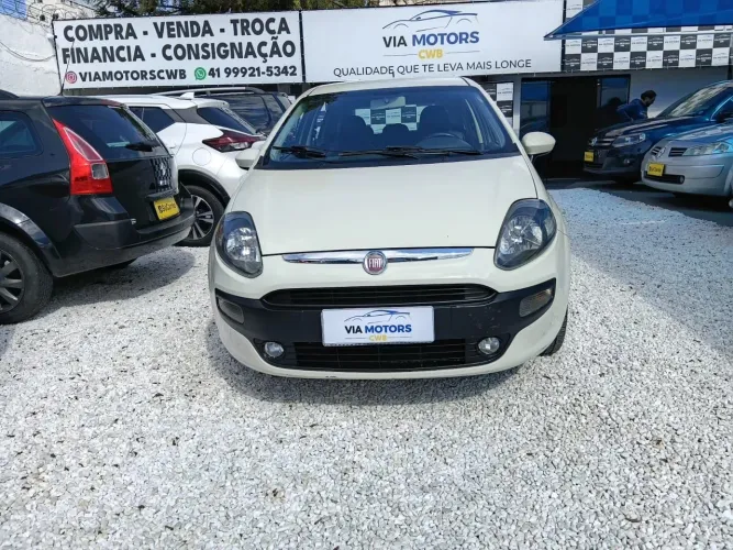Fiat Punto Attractive 1.4 Fire Flex 8V 5P 2014