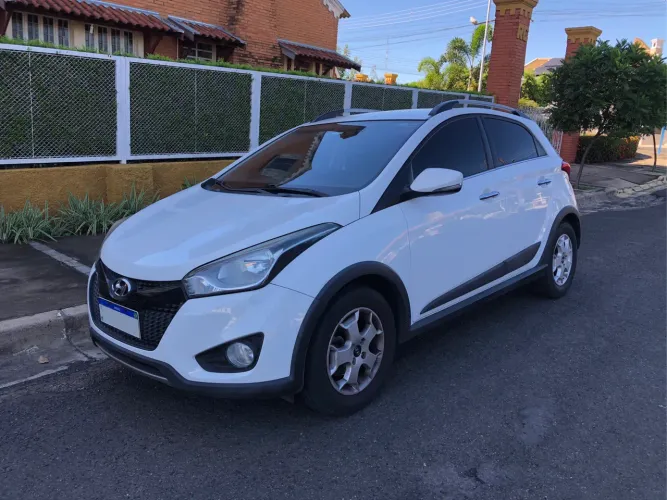 Hyundai HB20X Premium 1.6 Flex 16V Aut. 2015