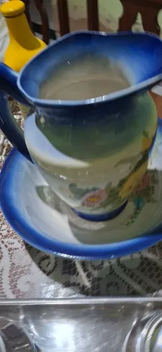 Relicário gomil em porcelana 