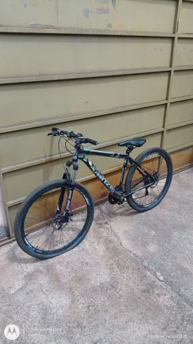 Bicicleta Venzo aro 29! Troco por Celular.