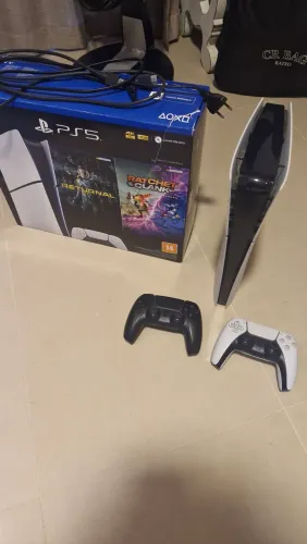 Playstation 5 Slim digital com 2 controles