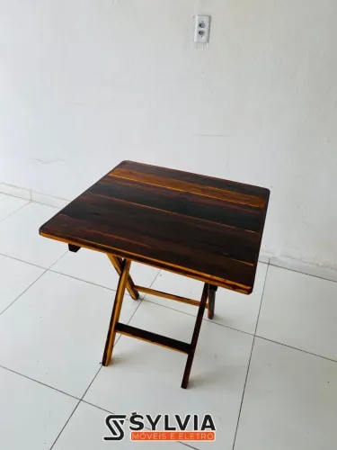 MESA DOBRÁVEL QUADRADA ENVERNIZADA