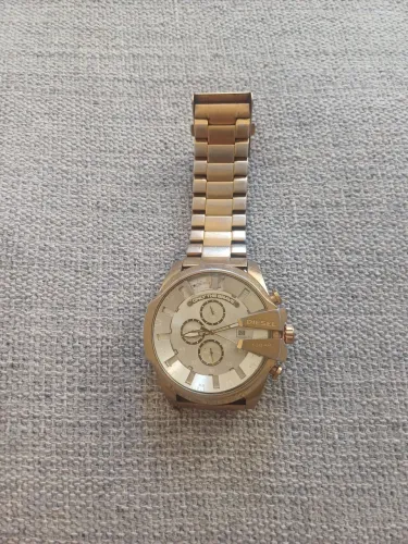 Vendo relógio Diesel original. "Bateria parada"