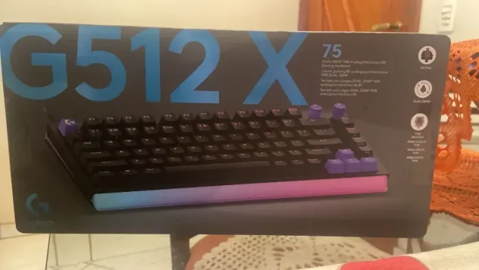 VENDO Teclado G715 x 75 Lacrado Novo