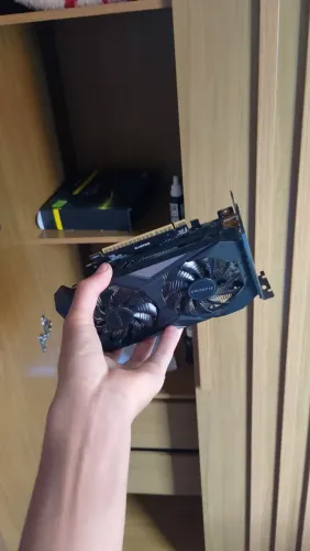 Placa de video pra ir embora rápido GTX 1650