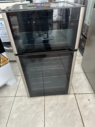 Adega climatizada duplex Electrolux  29 garrafas 127v NOVA