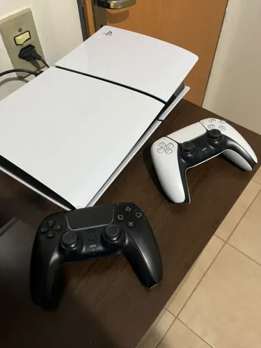 Ps5 , super conservado . 3.500 dois controle ou 3.000 com um controle . 