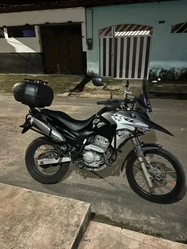 Xre300 18/18 FINAN