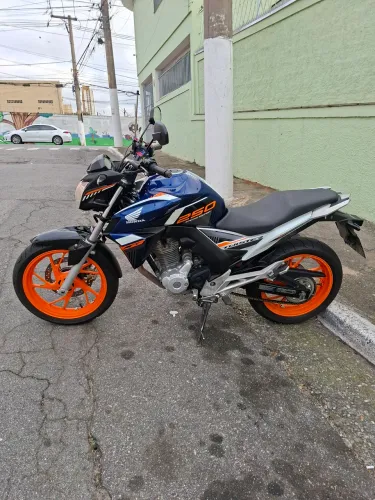 Cb twister Edição especial