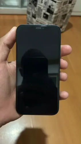 IPHONE 12, sem marcas de uso