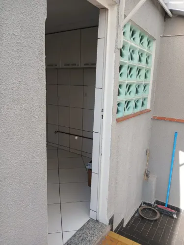 R$ 1.600,00 incluso água luz e IPTU. No melhor local do ipiranga. Do lado do museu do ipir