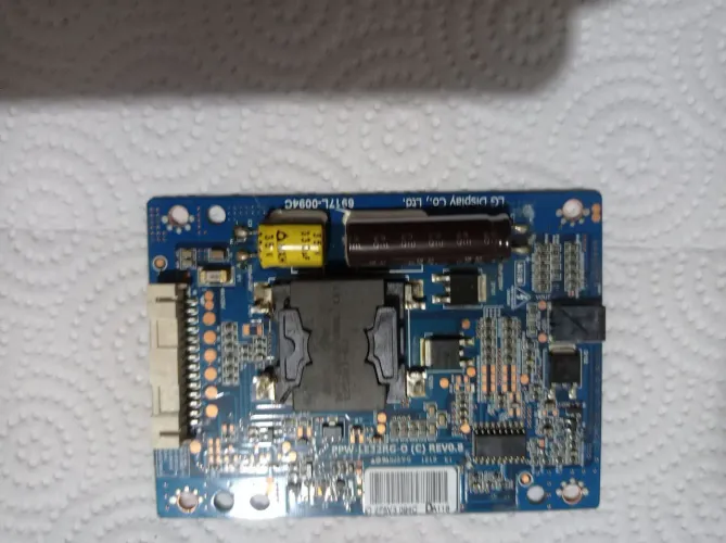 "4/ PLACA INVERT tv LG 32LS3400