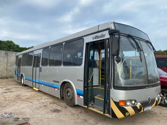 Vendo ônibus marcopolo vialle