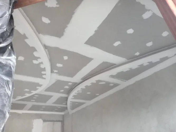 Profissional qualificado e disponível para novos trabalhos.