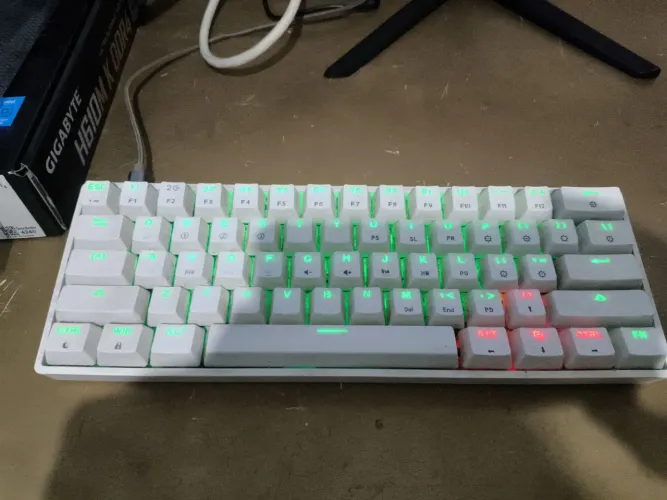 Teclado GK61 Switch Yellow 