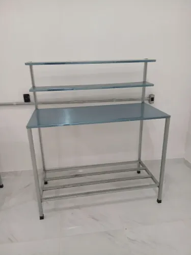 Mesa inox com prateleiras 