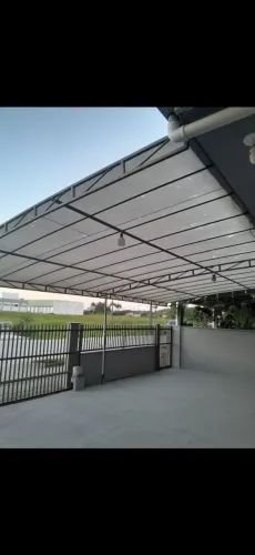 Vendo armação de ferro para toldo, em ótimo estado medindo 8x5. Valor R$ 500,00 reais