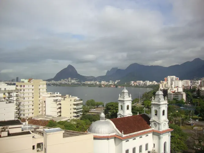 Fonte da Saudades - 140m², varanda, 3 quartos, 1 suíte, 2 vagas.