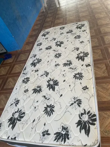 Cama de solteiro