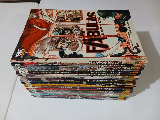 Coleção Fábulas Completa 22 volumes + 2 edições especiais