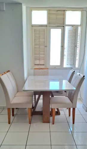Mesa 6 cadeiras
