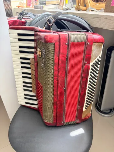 Acordeon 80 baixos