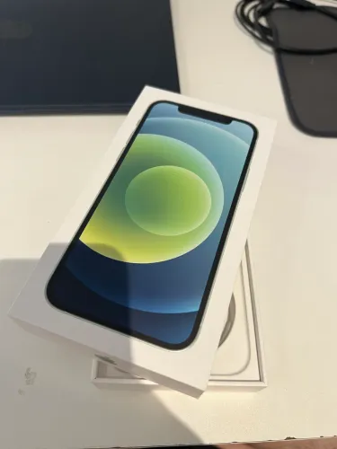 Caixa iPhone 13 Verde Vazia