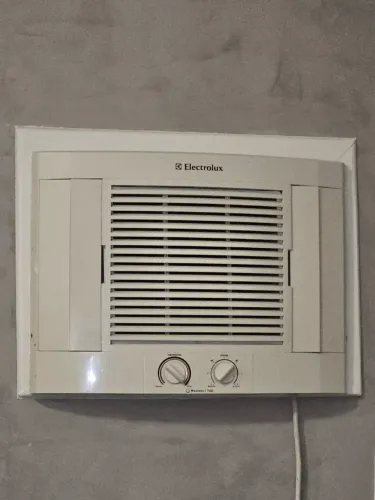 Air condicionado 7500BTUS Eletrolux 220v
