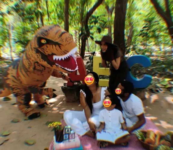 Dinossauro Rex Personagens Vivos