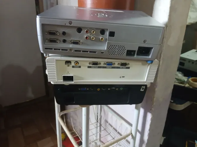 Projetor pra retirada de peças!!!