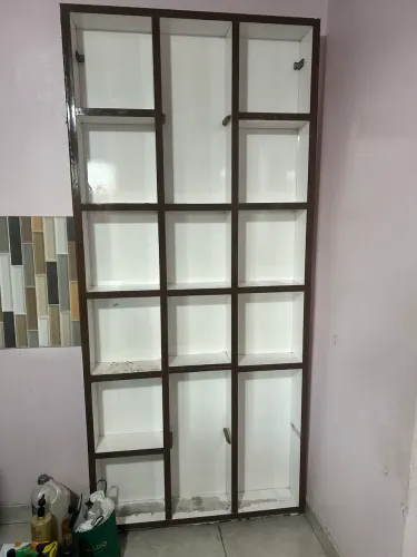 Prateleira expositor para salão