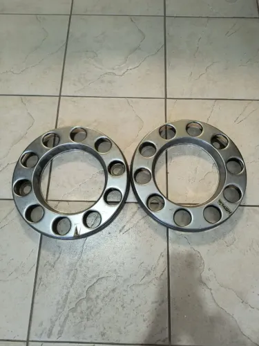 PAR DE CALOTA PARA RODA DIANTEIRA COM 10 FUROS