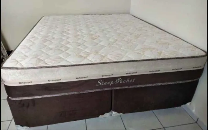 Colchão Queem mais cama box. Novo