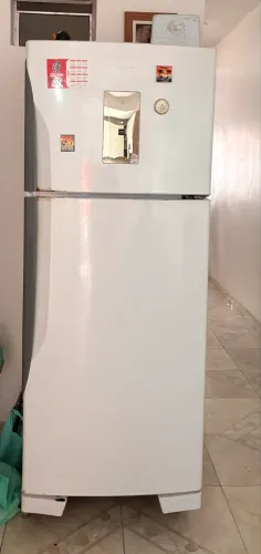 Vendo geladeira Panasonic 