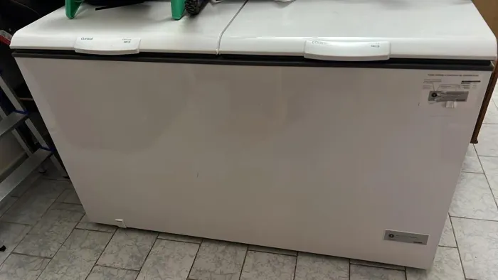 Vendo Freezer em ótimo estado de conservação